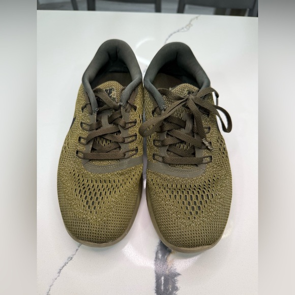Nike Free Rn Women Running Gym Training Sneakers Shoes Army Green Camo size 6.5 - Picture 2 of 6